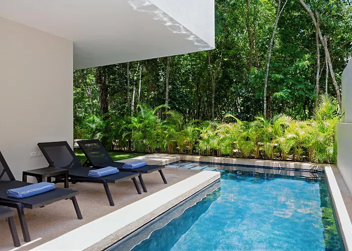 Lux Heated Pool And Cenote Access Playa del Carmen